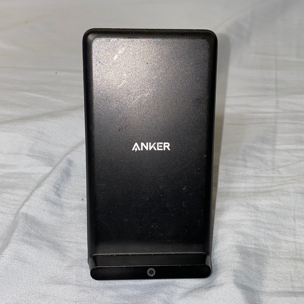 ANKER CHARGER STAND